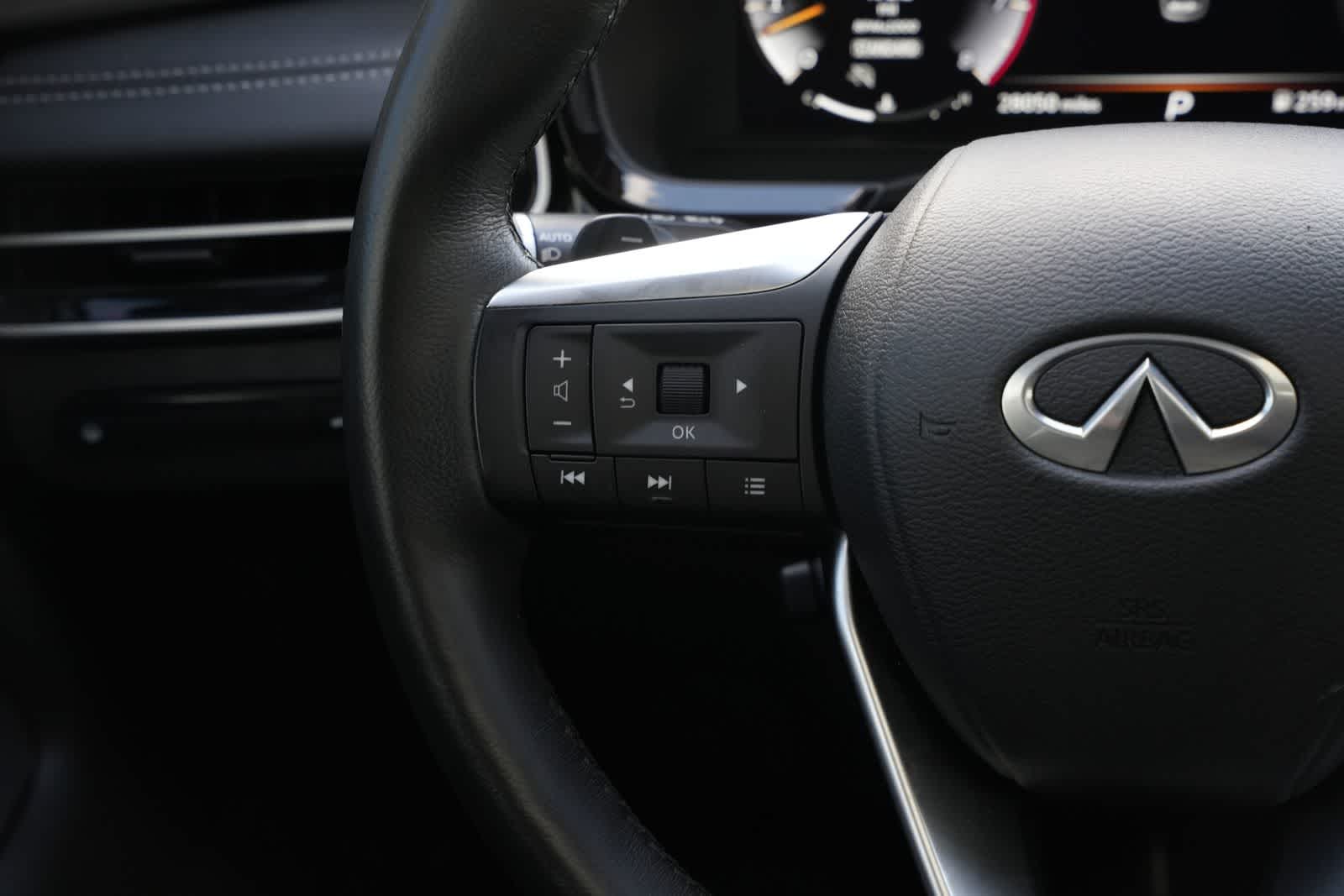 2023 INFINITI QX60 LUXE