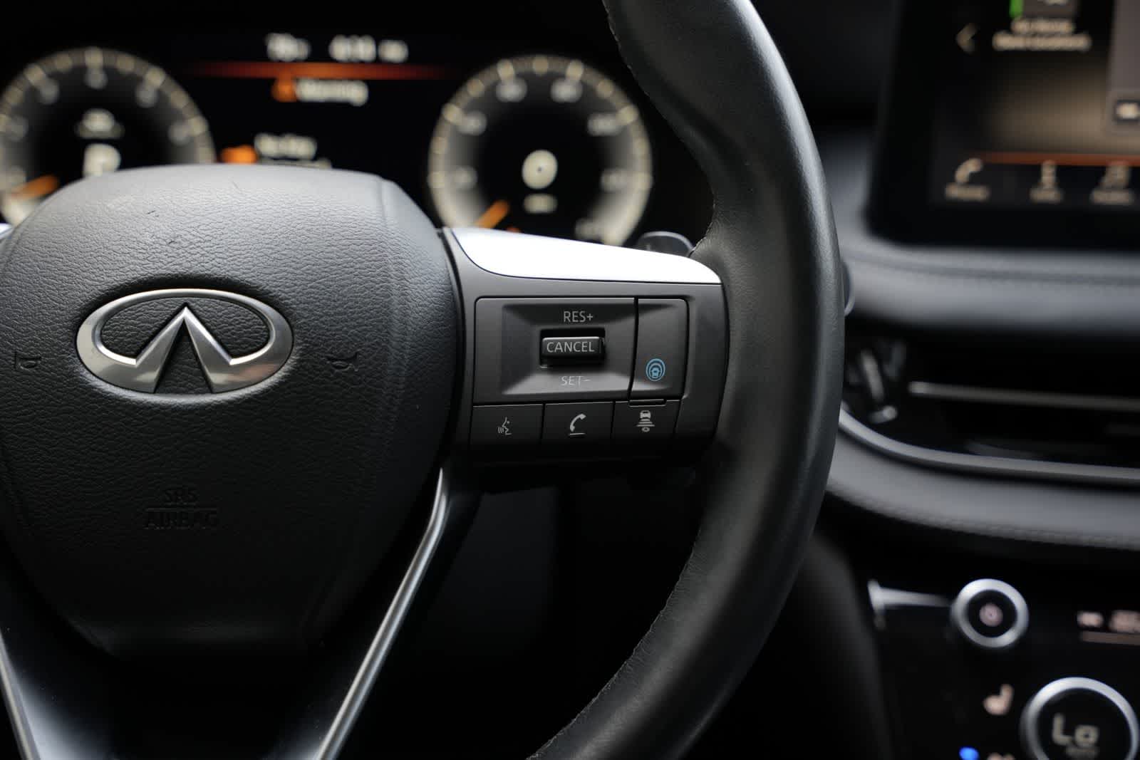 2023 INFINITI QX60 LUXE