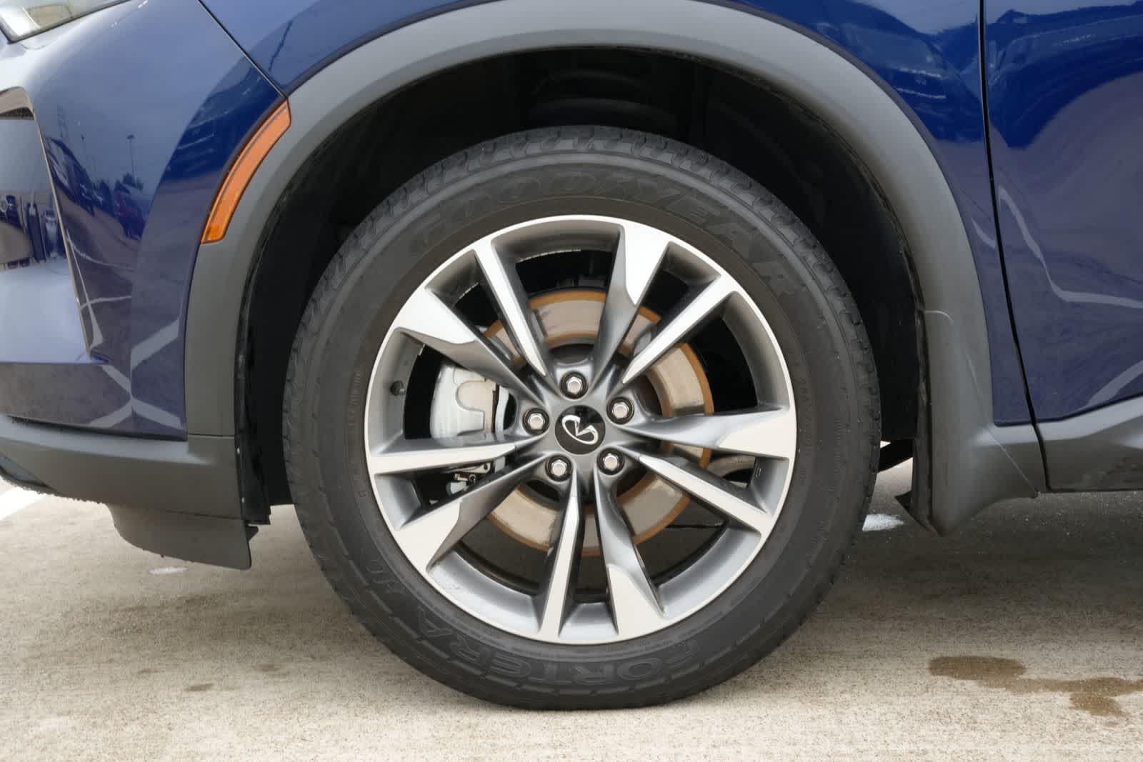 2023 INFINITI QX60 LUXE