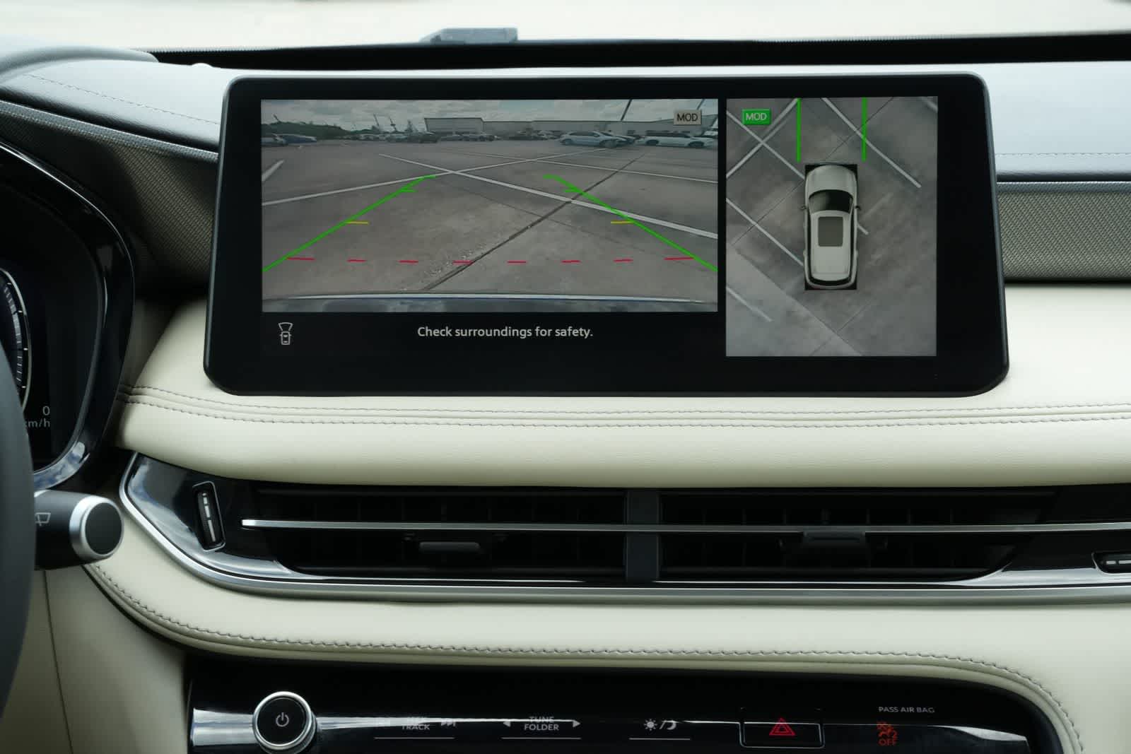 2023 INFINITI QX60 LUXE