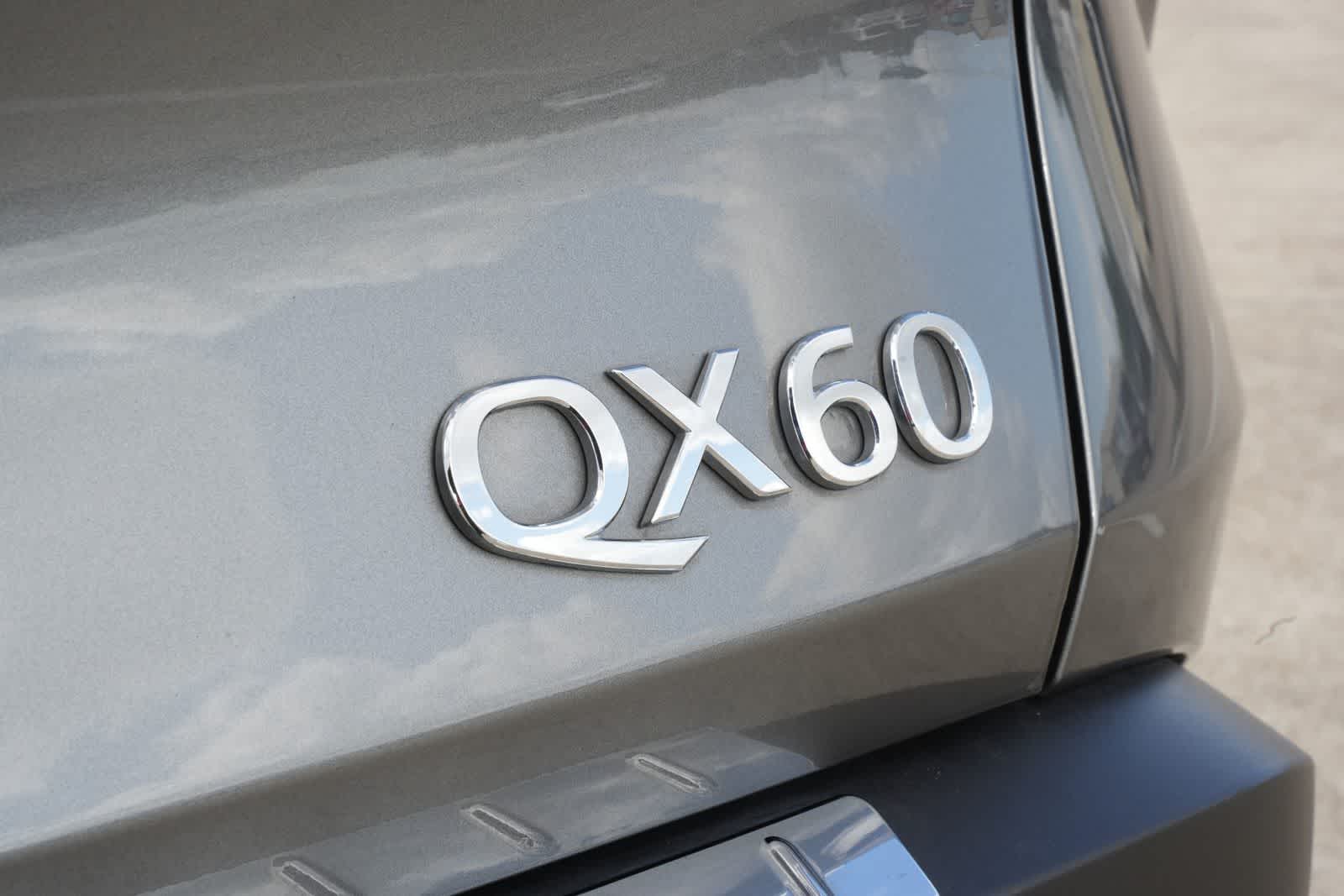 2023 INFINITI QX60 LUXE