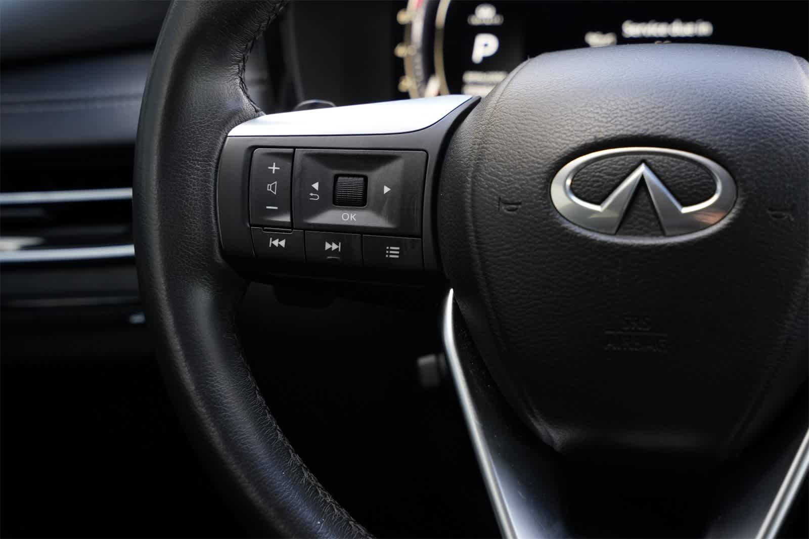 2023 INFINITI QX60 LUXE