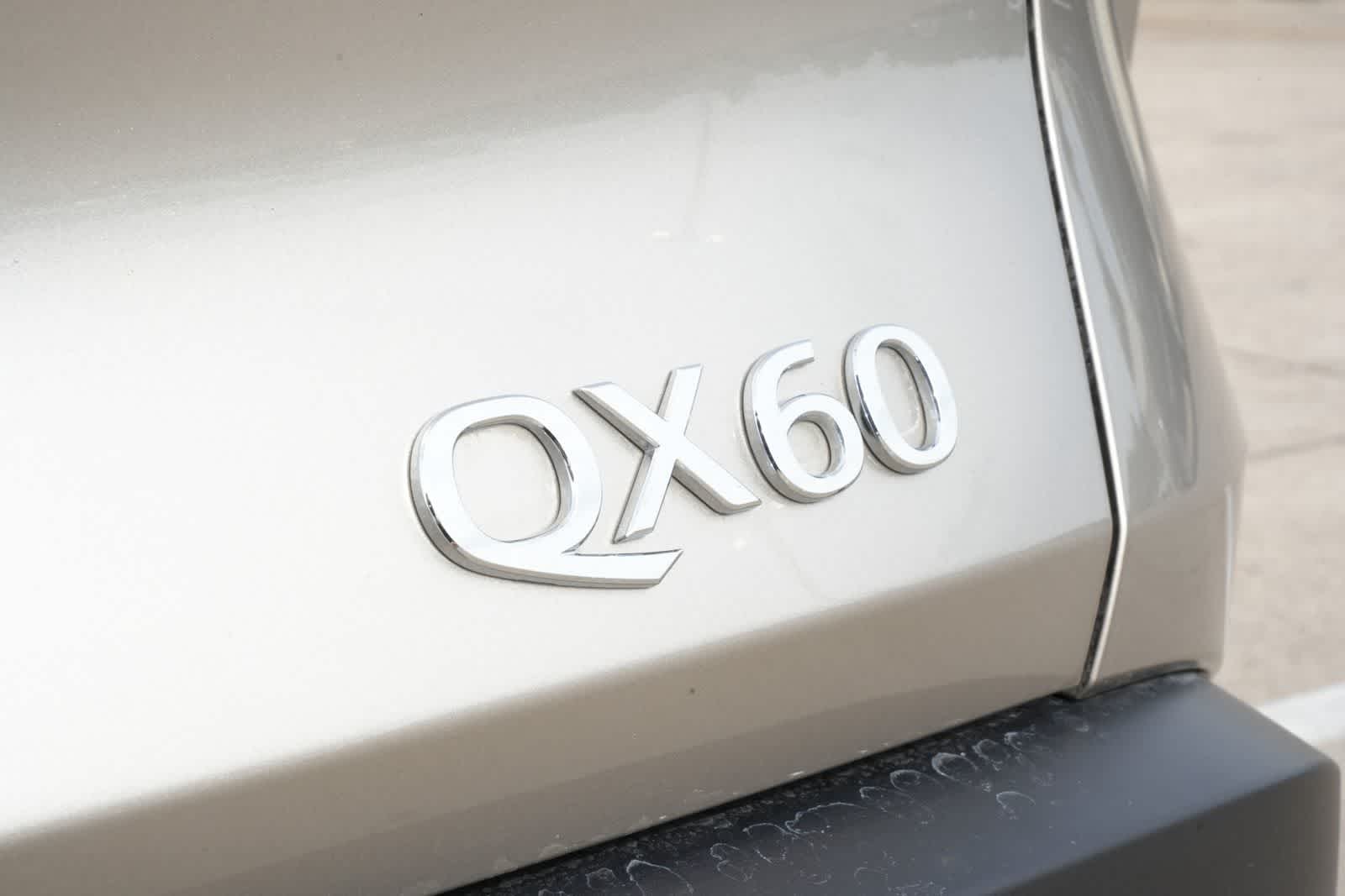 2024 INFINITI QX60 LUXE