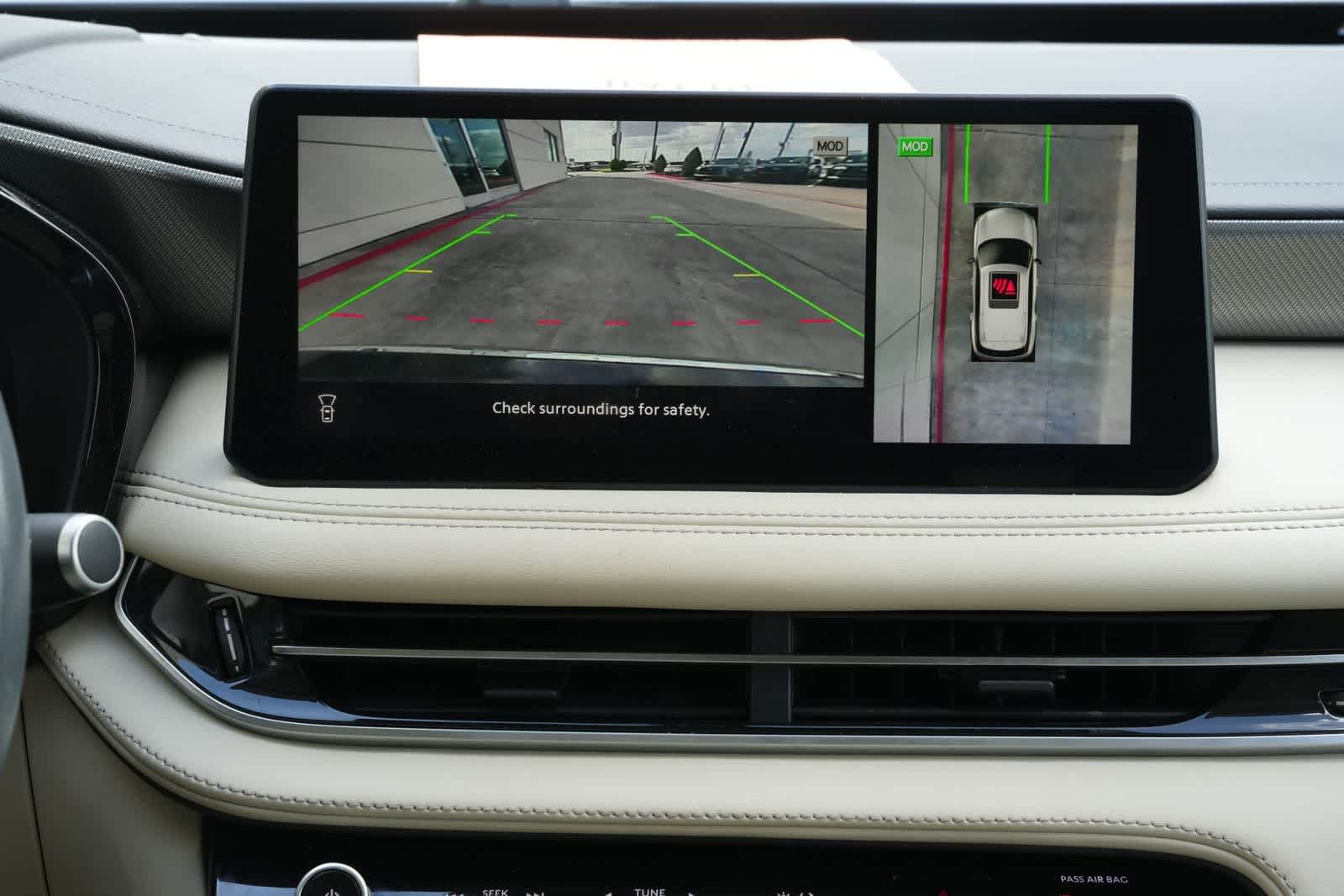 2024 INFINITI QX60 LUXE