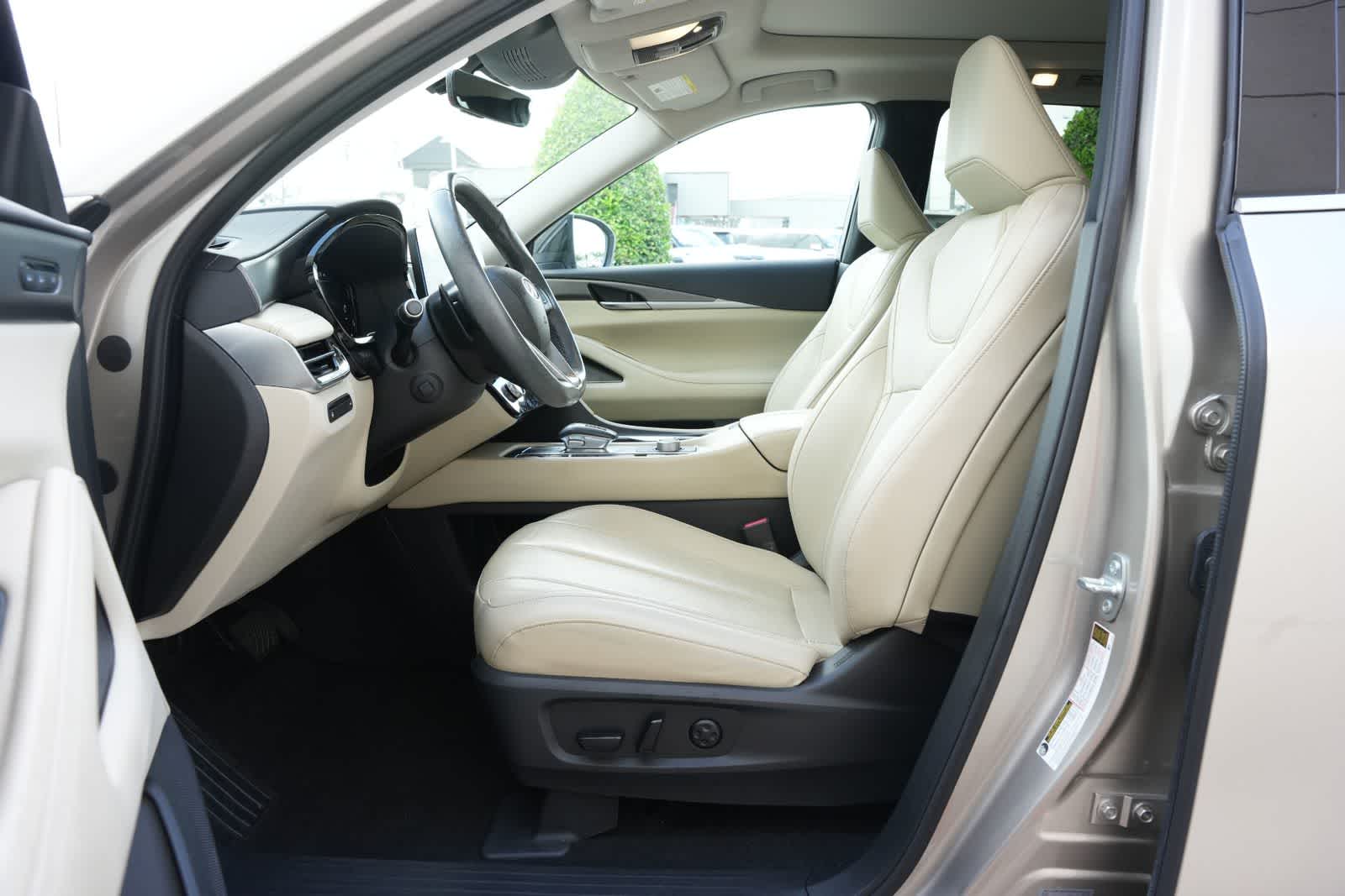 2024 INFINITI QX60 LUXE