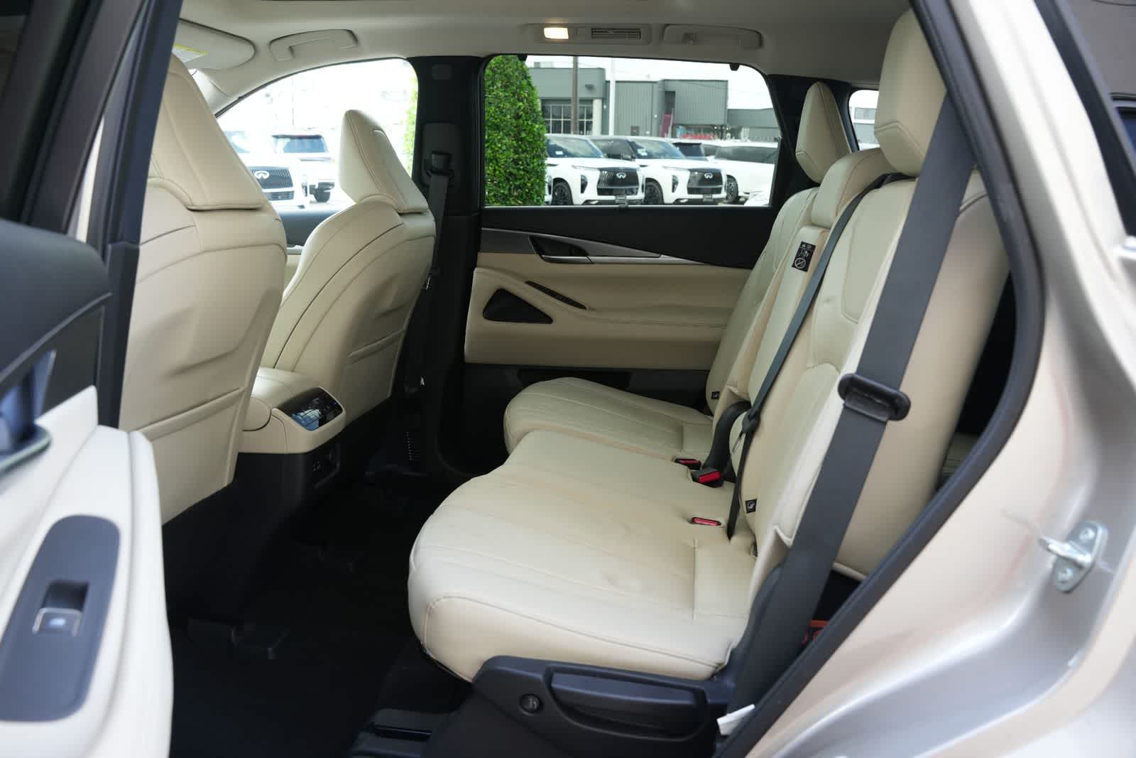 2024 INFINITI QX60 LUXE