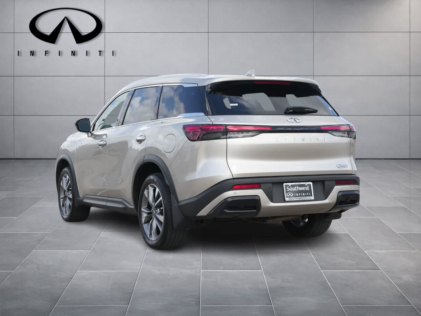 2024 INFINITI QX60 LUXE