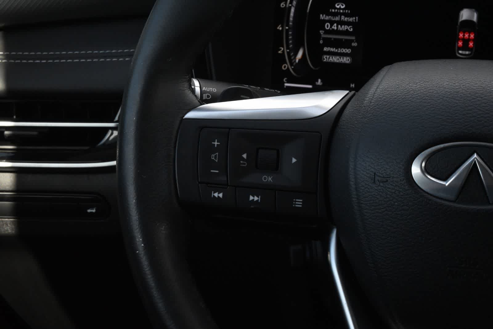 2022 INFINITI QX60 LUXE