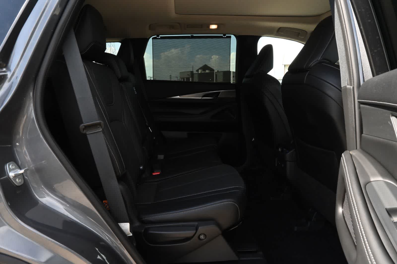 2022 INFINITI QX60 LUXE