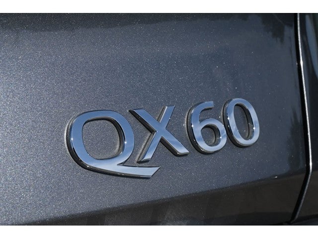 2022 INFINITI QX60 LUXE