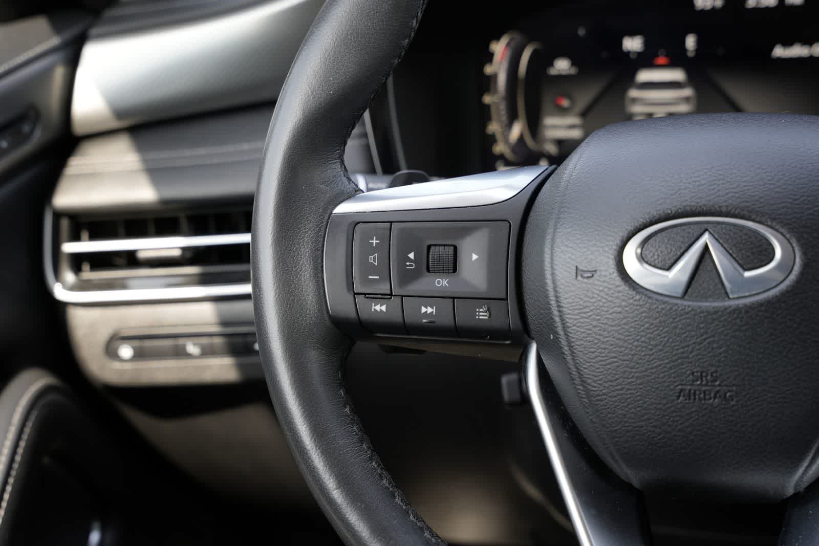 2023 INFINITI QX60 LUXE