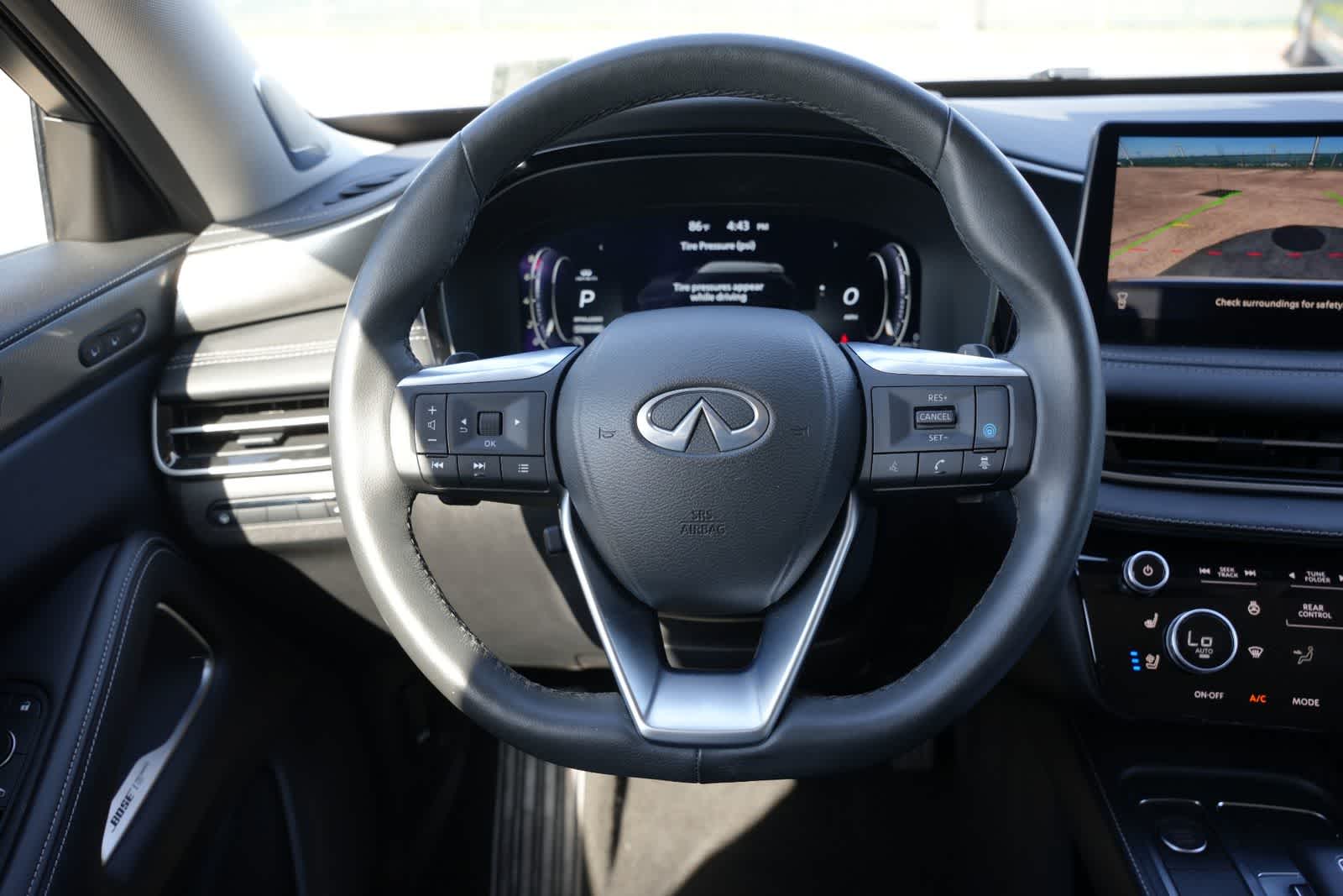 2024 INFINITI QX60 LUXE