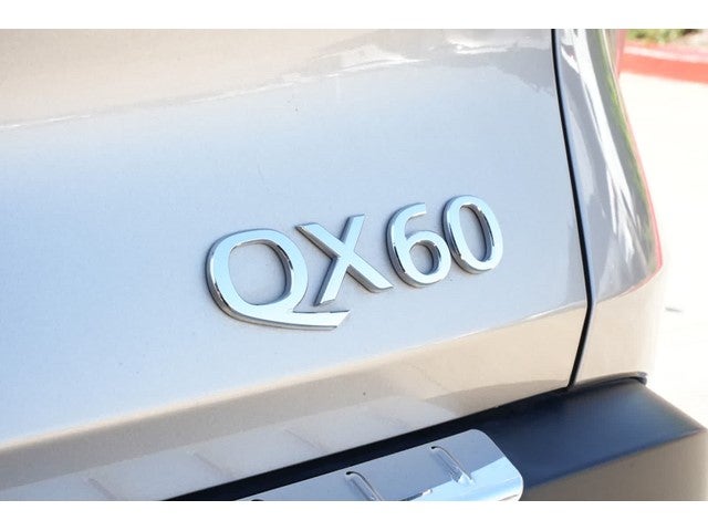 2024 INFINITI QX60 LUXE