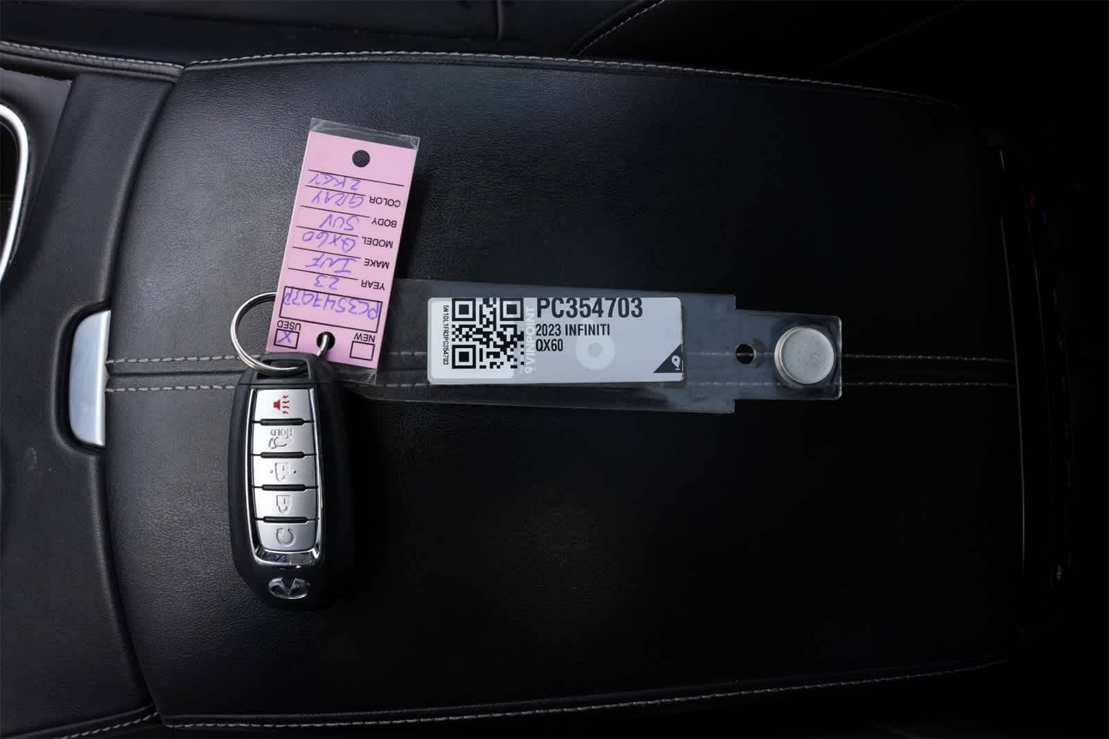 2023 INFINITI QX60 LUXE