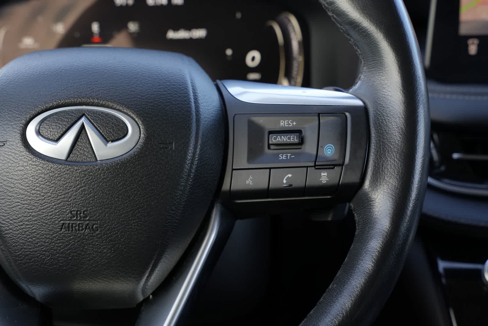 2023 INFINITI QX60 LUXE