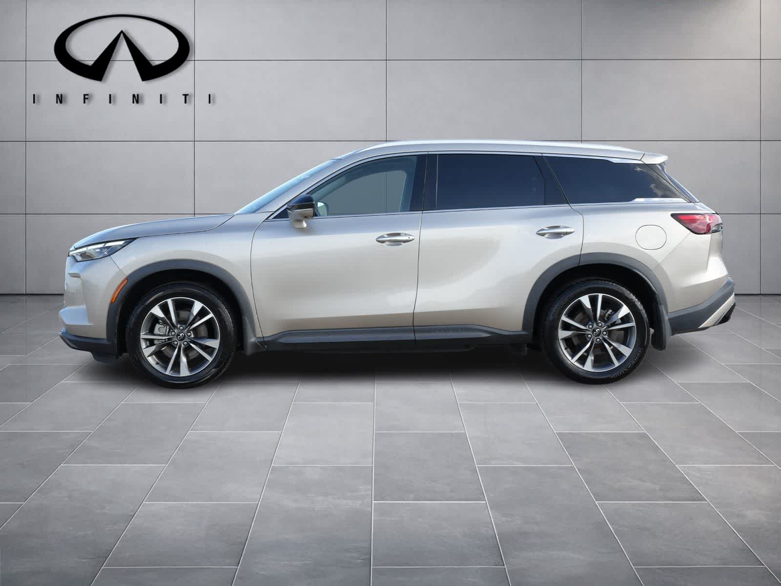 2023 INFINITI QX60 LUXE - Photo 4