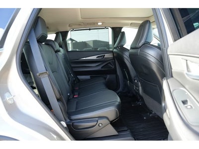 2023 INFINITI QX60 LUXE