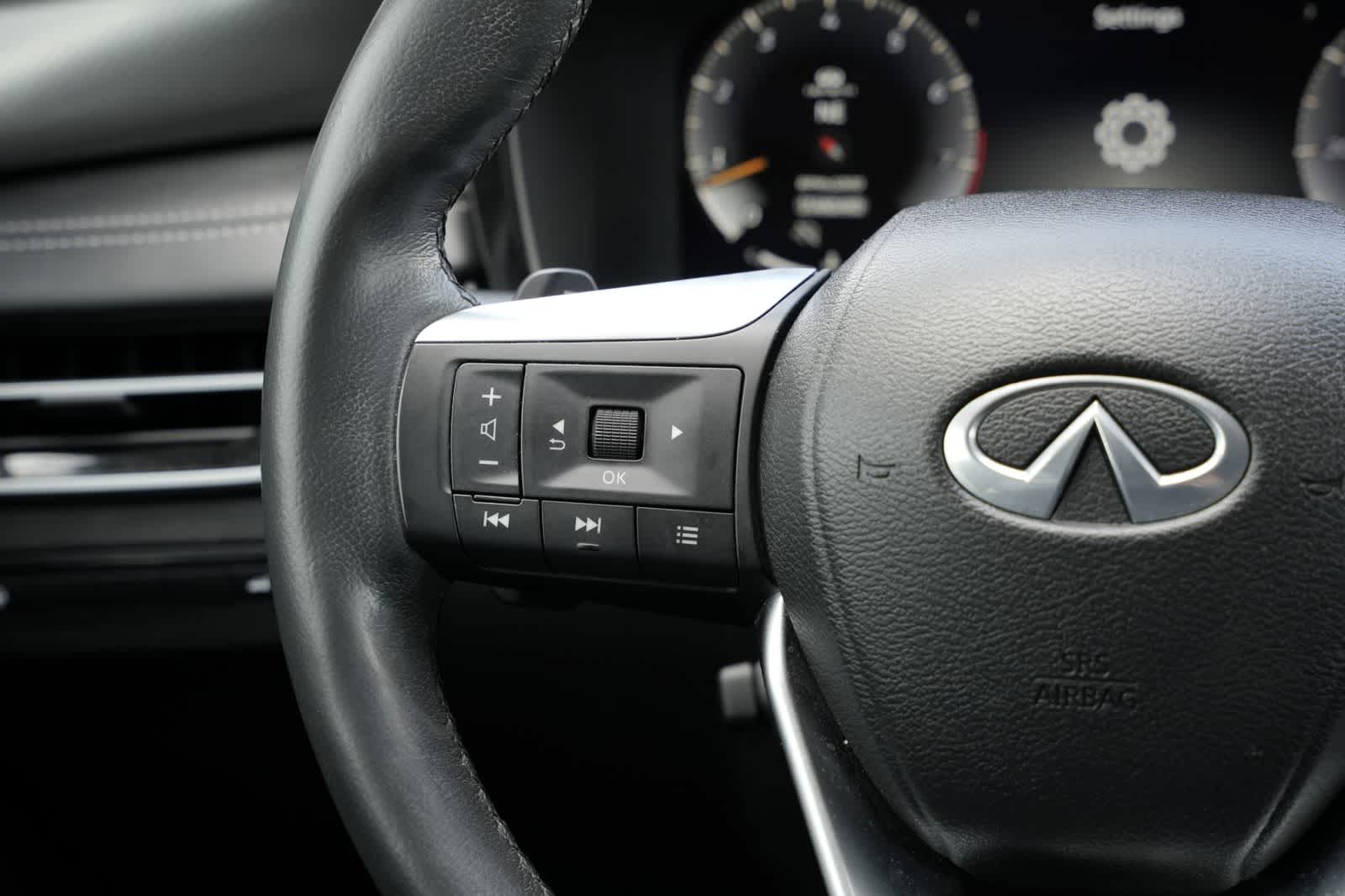 2023 INFINITI QX60 LUXE
