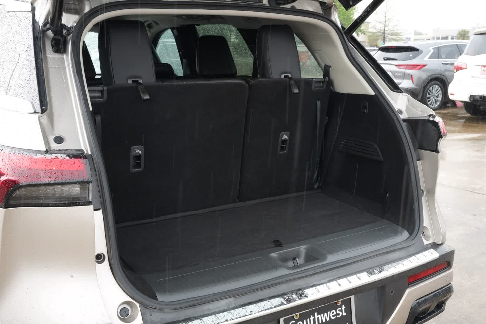 2024 INFINITI QX60 LUXE