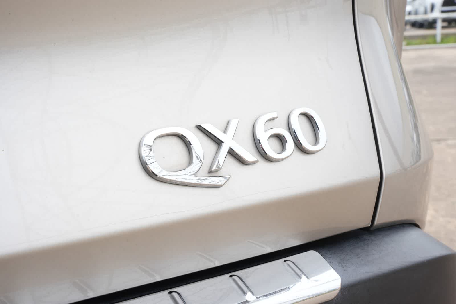 2023 INFINITI QX60 LUXE