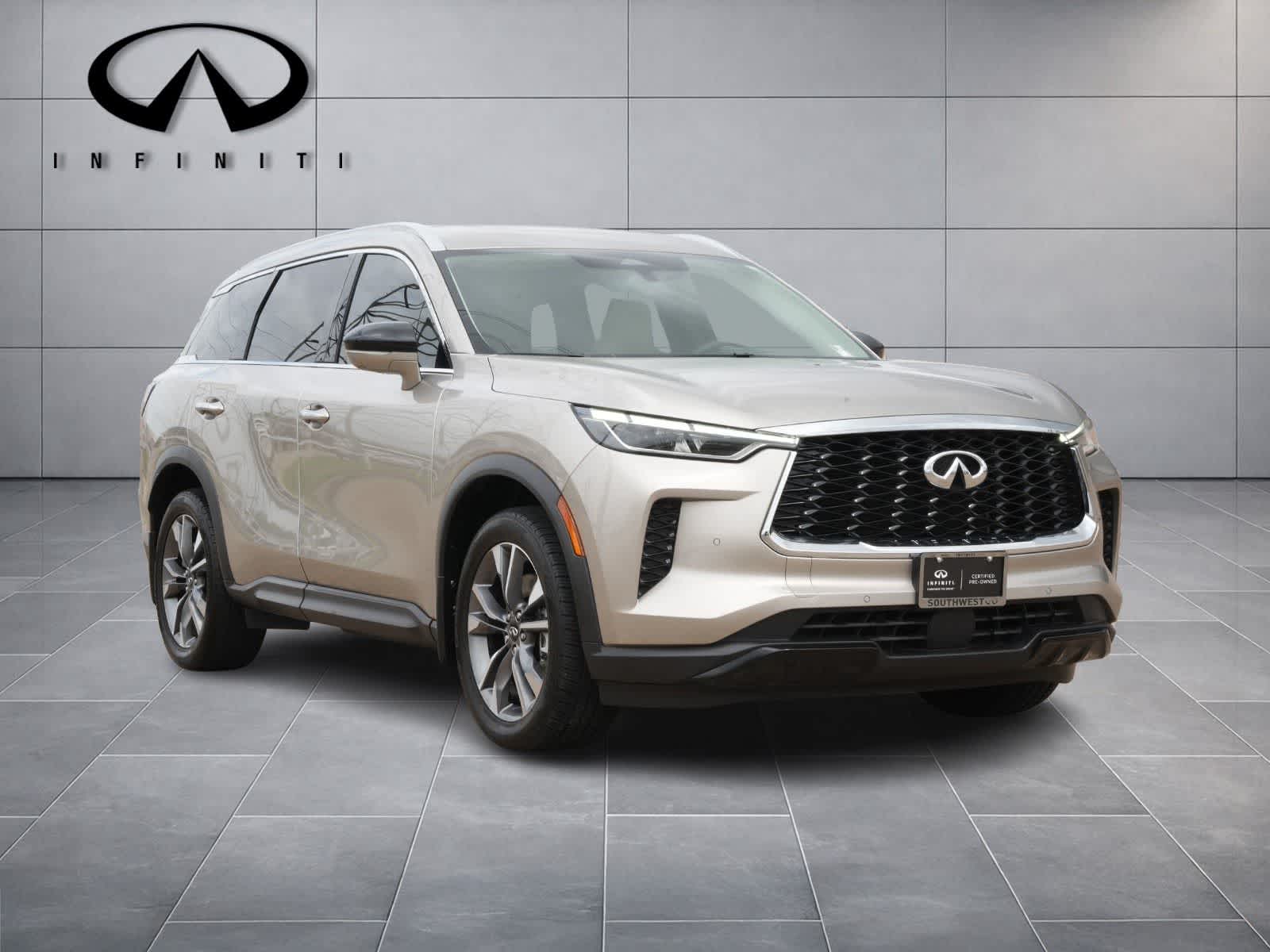 2023 INFINITI QX60 LUXE