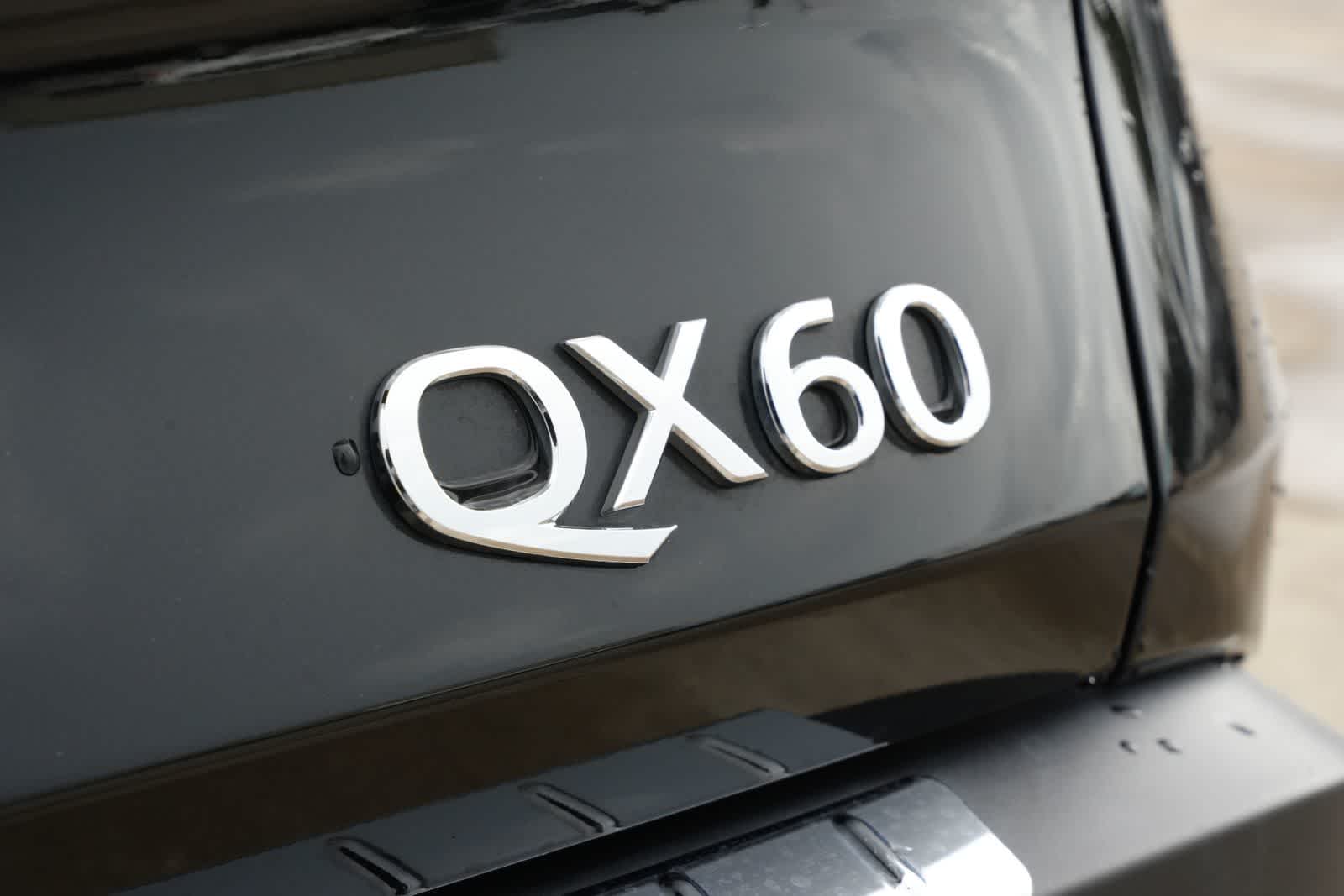 2023 INFINITI QX60 LUXE