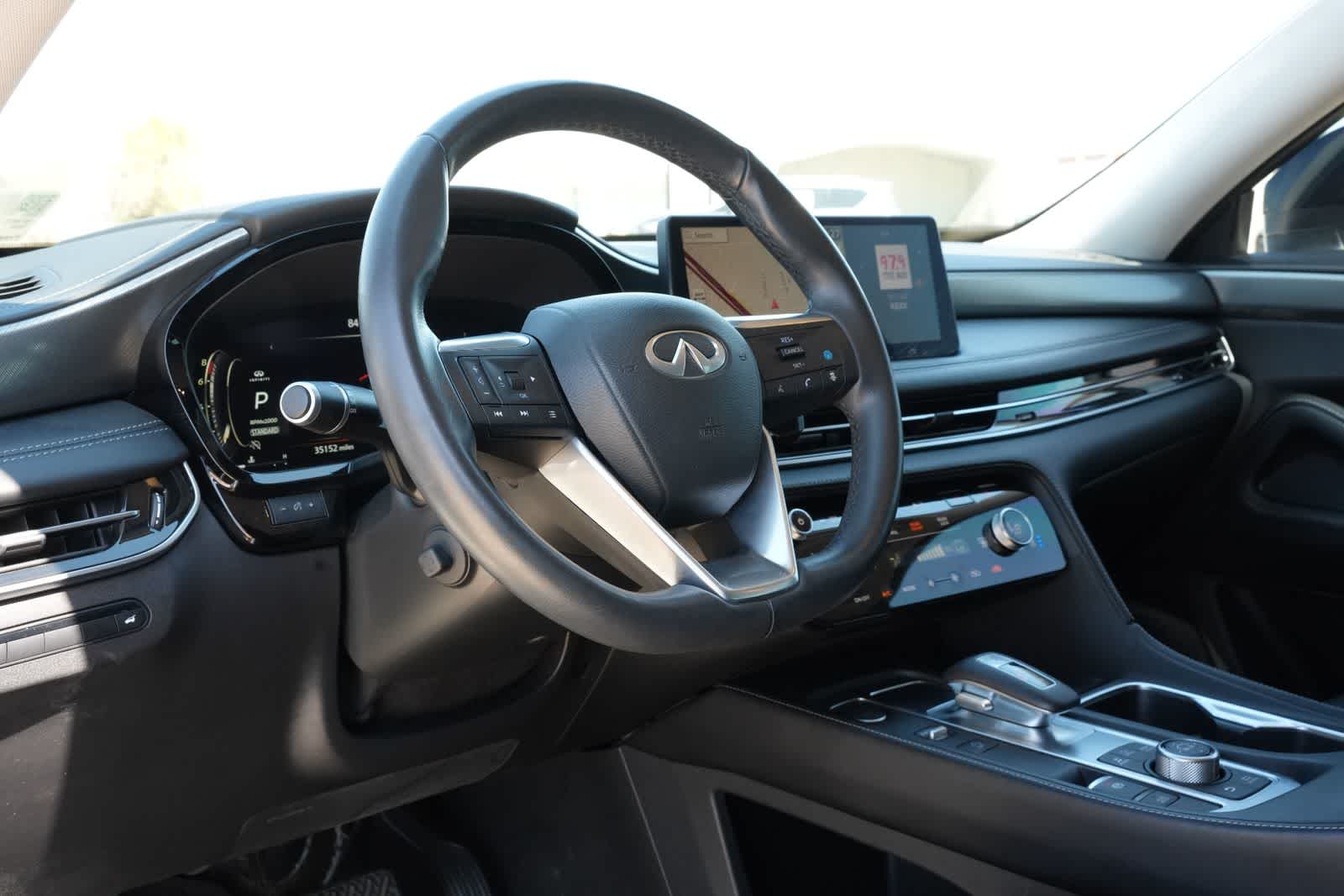2023 INFINITI QX60 LUXE