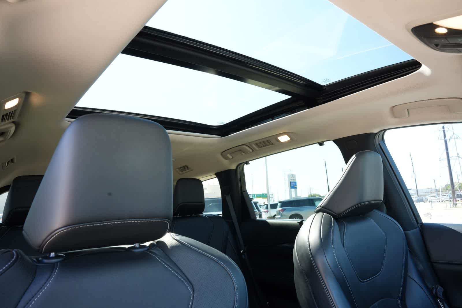2023 INFINITI QX60 LUXE