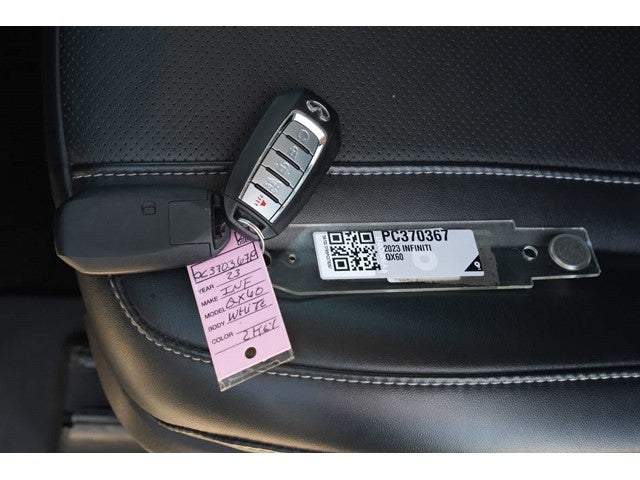 2023 INFINITI QX60 LUXE