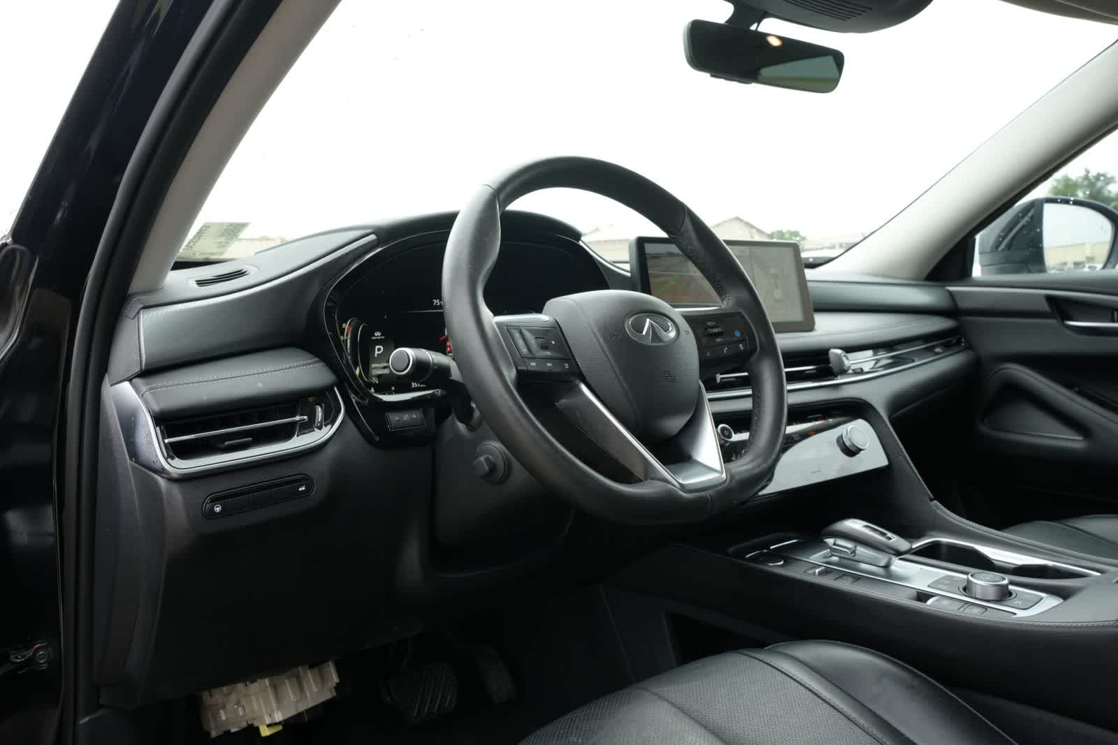 2023 INFINITI QX60 LUXE