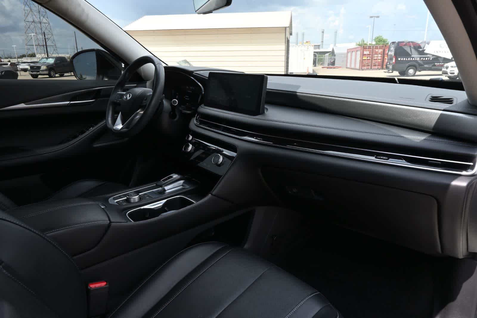 2024 INFINITI QX60 LUXE