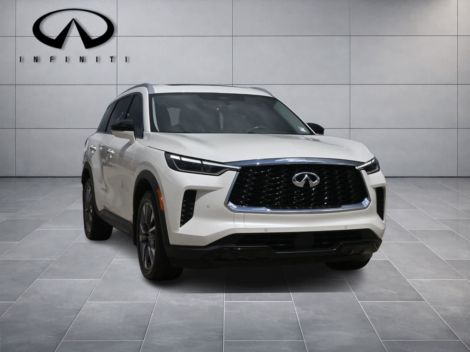 2024 INFINITI QX60 LUXE