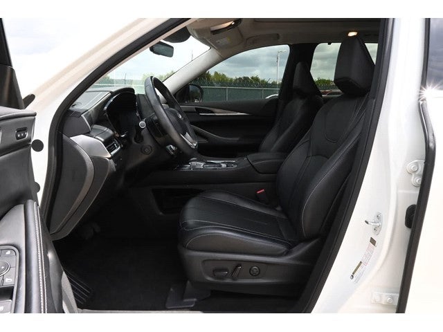 2024 INFINITI QX60 LUXE