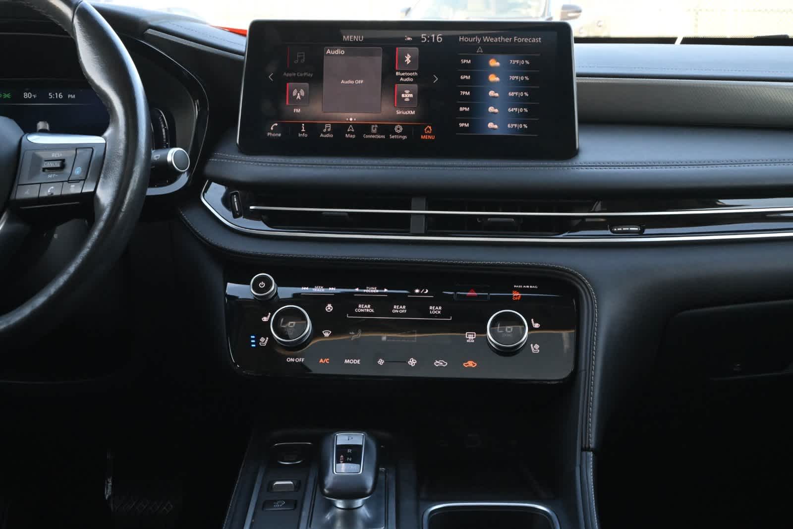 2024 INFINITI QX60 LUXE