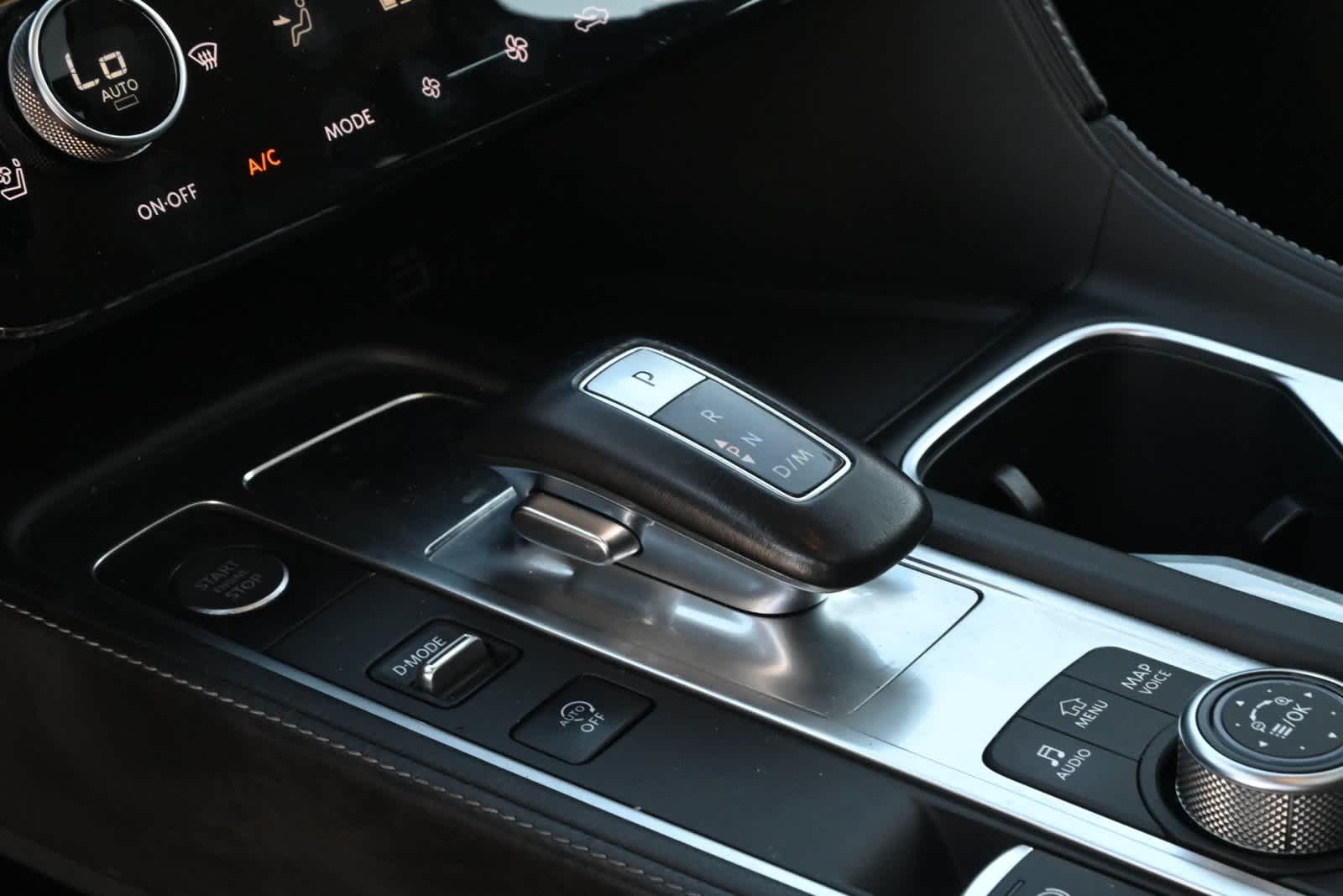 2024 INFINITI QX60 LUXE