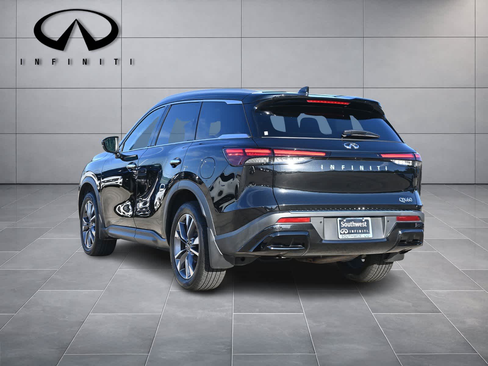 2024 INFINITI QX60 LUXE