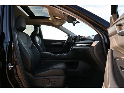 2024 INFINITI QX60 LUXE