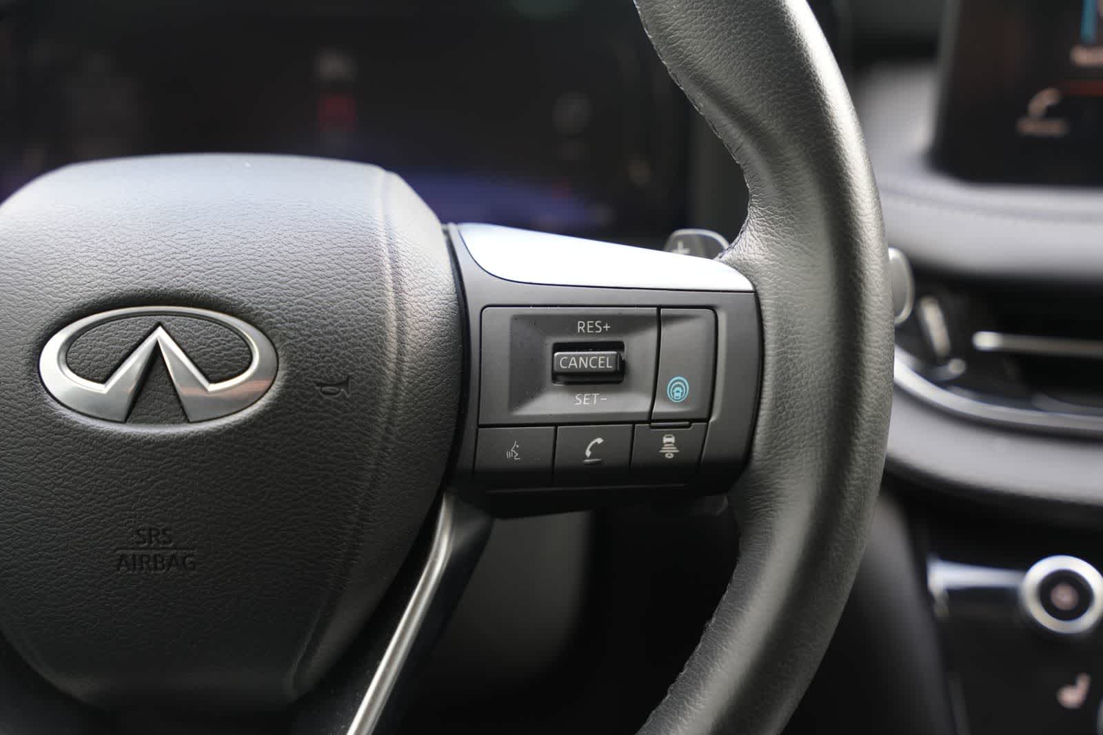 2023 INFINITI QX60 LUXE