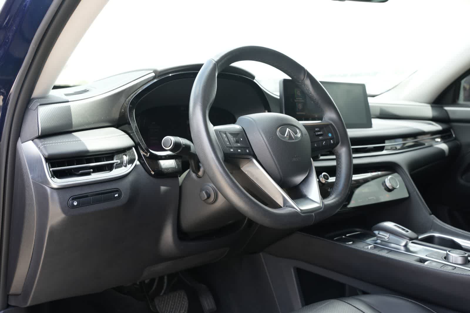 2023 INFINITI QX60 LUXE