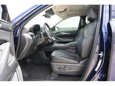 2023 INFINITI QX60 LUXE