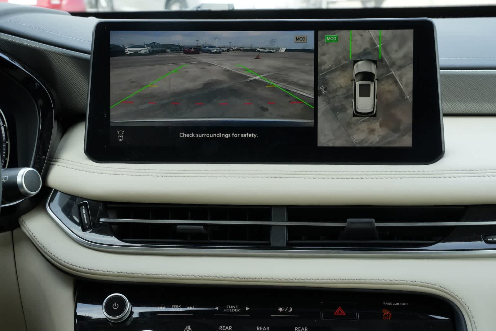 2023 INFINITI QX60 LUXE