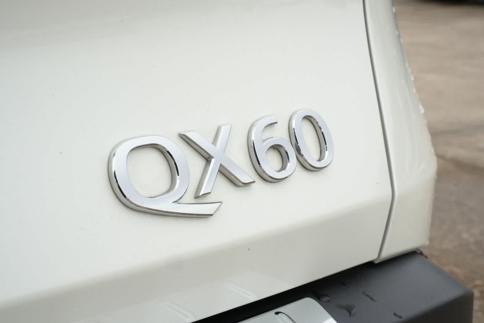 2023 INFINITI QX60 LUXE