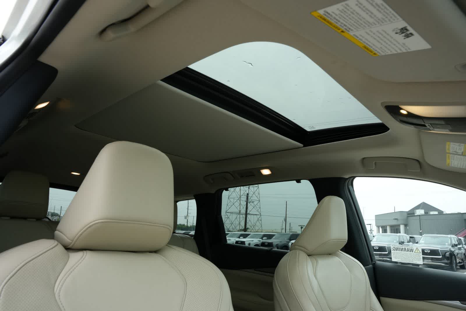 2023 INFINITI QX60 LUXE
