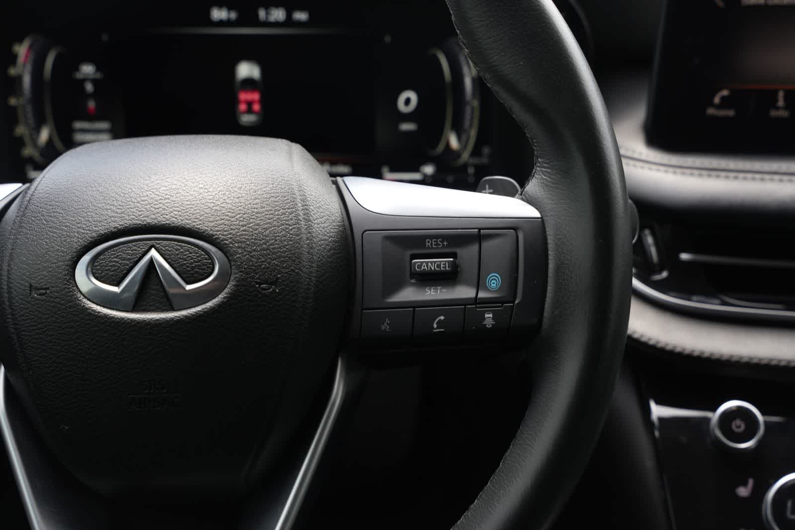 2023 INFINITI QX60 LUXE