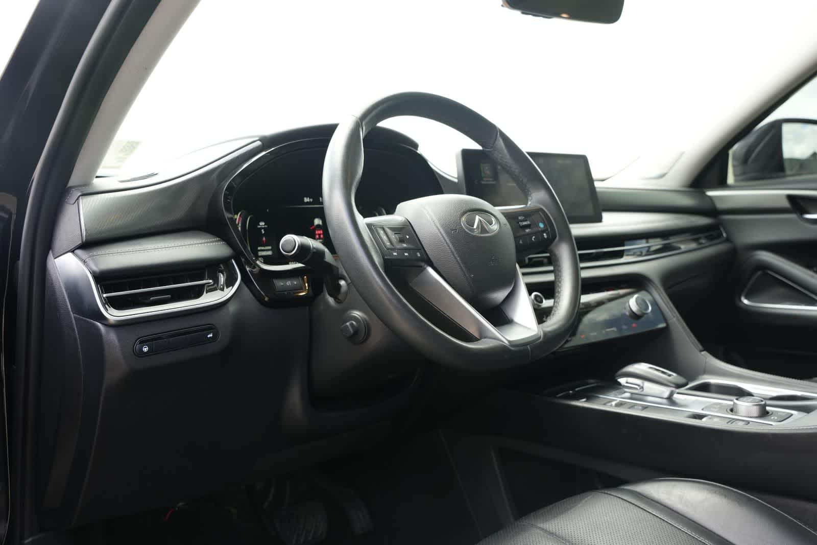 2023 INFINITI QX60 LUXE