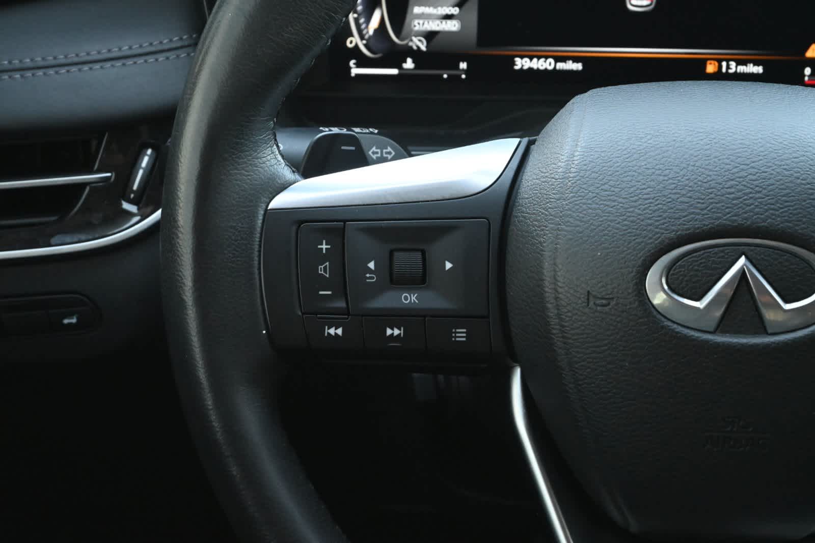 2024 INFINITI QX60 LUXE