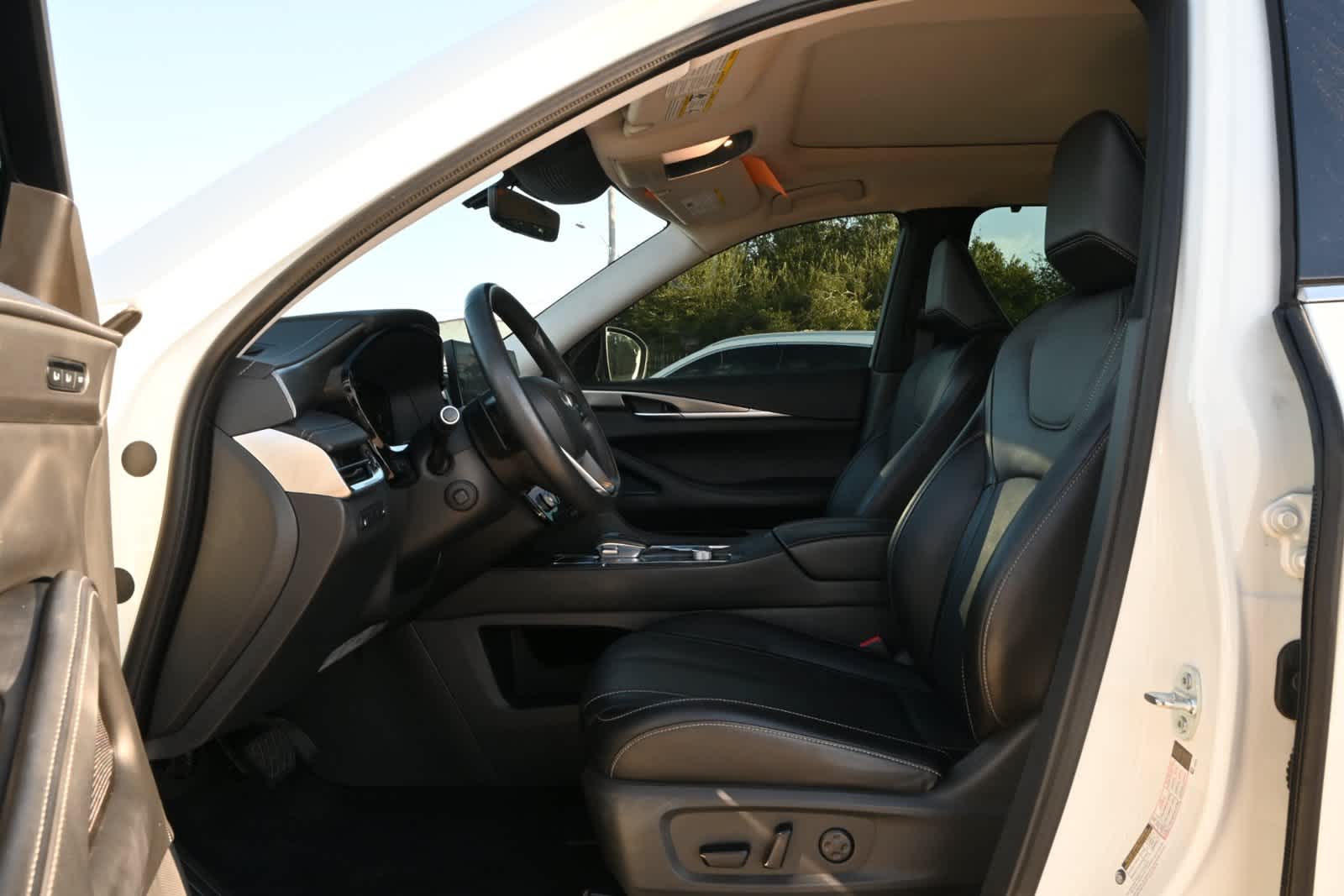 2024 INFINITI QX60 LUXE