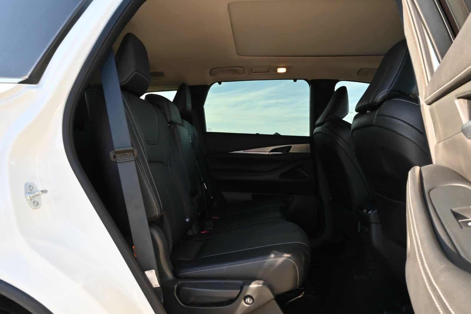 2024 INFINITI QX60 LUXE
