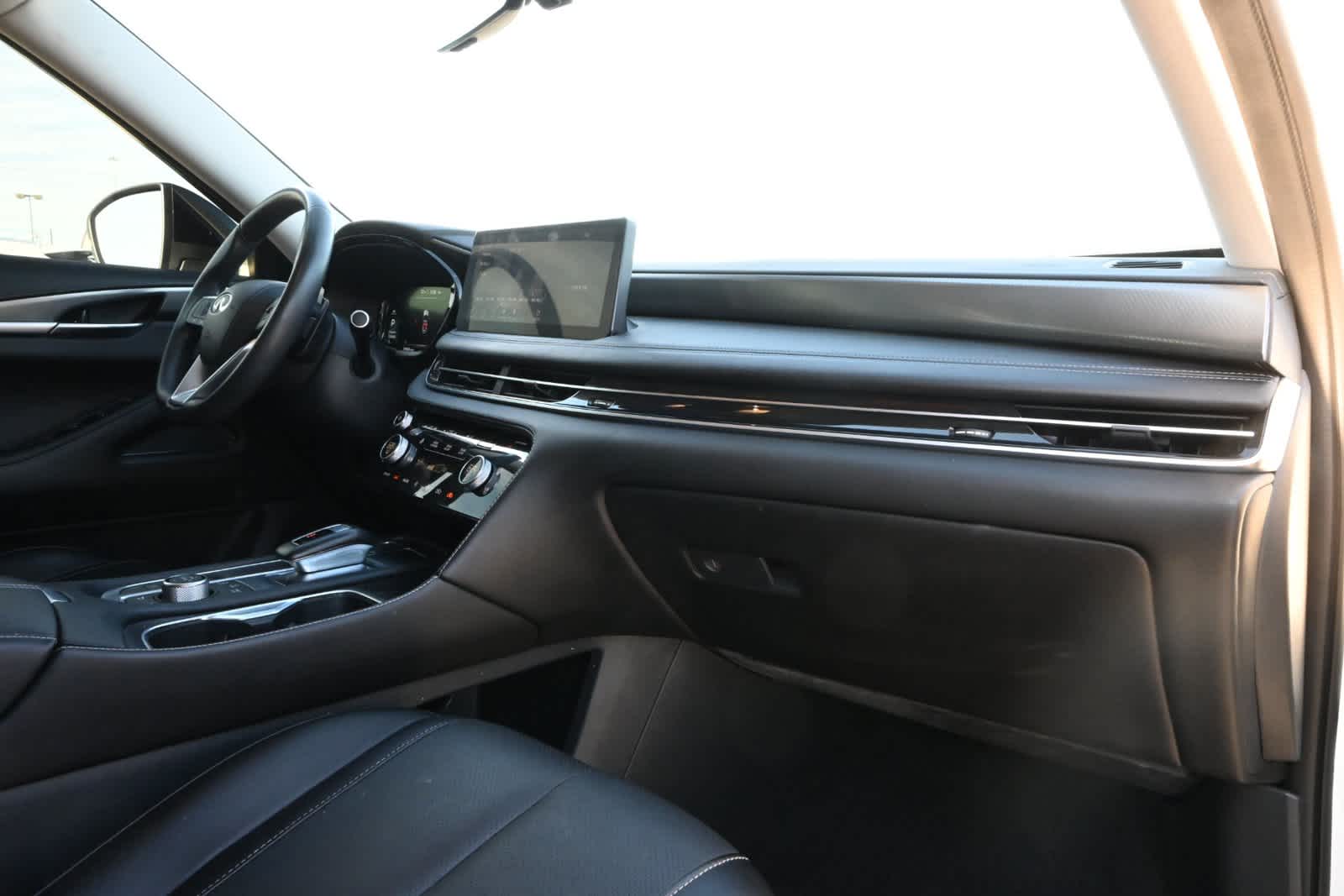 2024 INFINITI QX60 LUXE