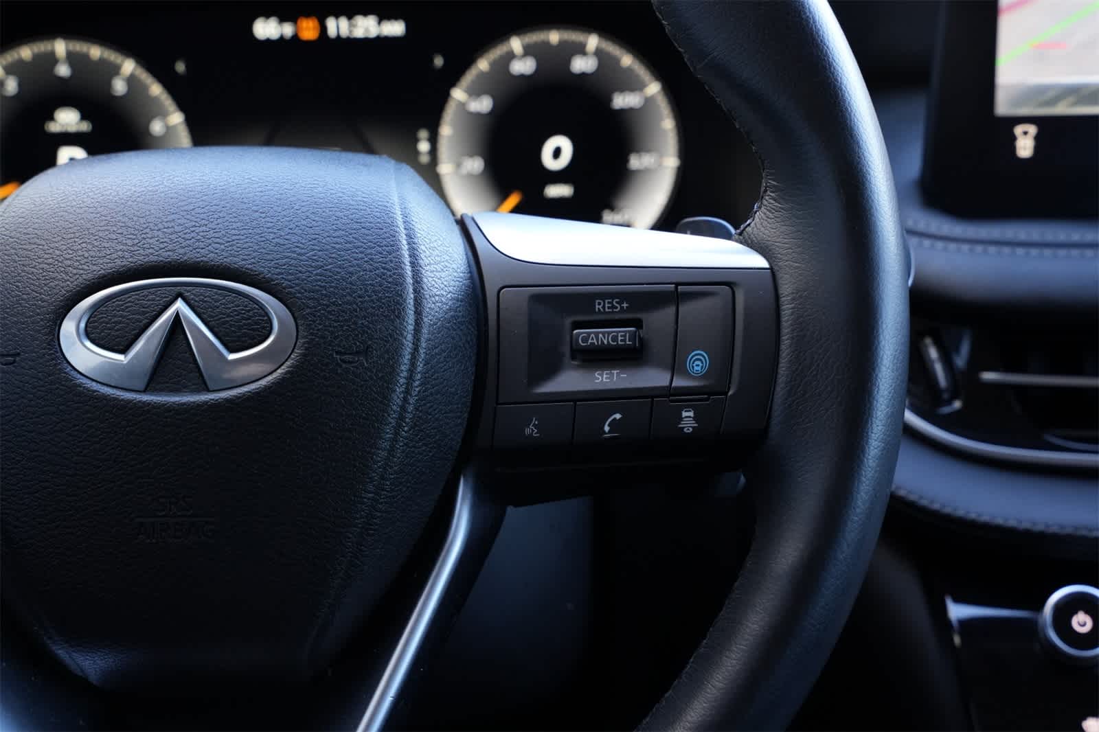 2023 INFINITI QX60 LUXE FWD